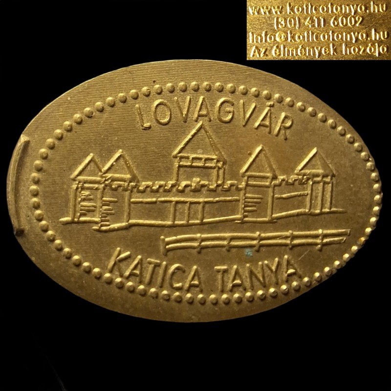 Patca-1-3-Lovagvar-Katica-Tanya-HATLAPPAL